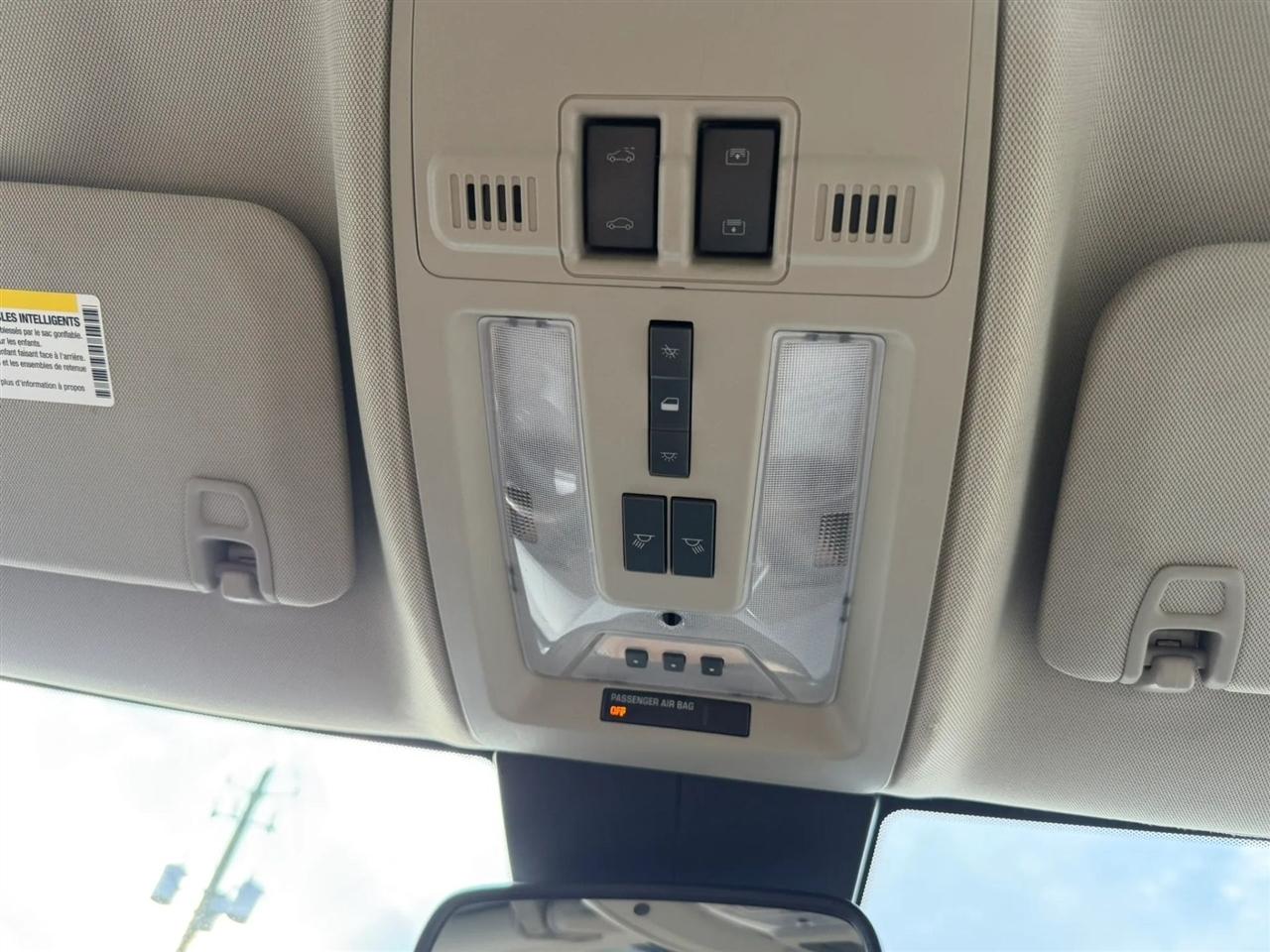 Cadillac SRX Luxury Collection 2011