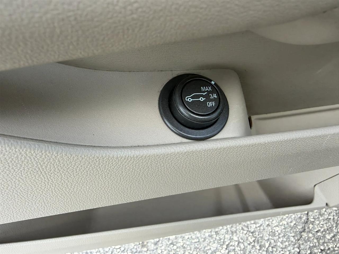 Cadillac SRX Luxury Collection 2011
