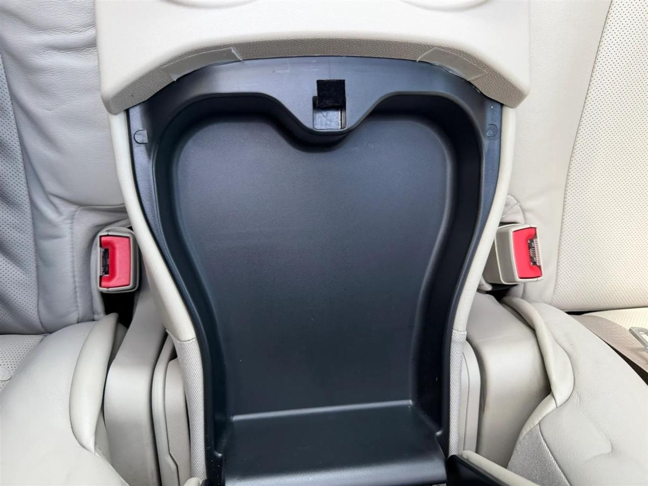 Cadillac SRX Luxury Collection 2011