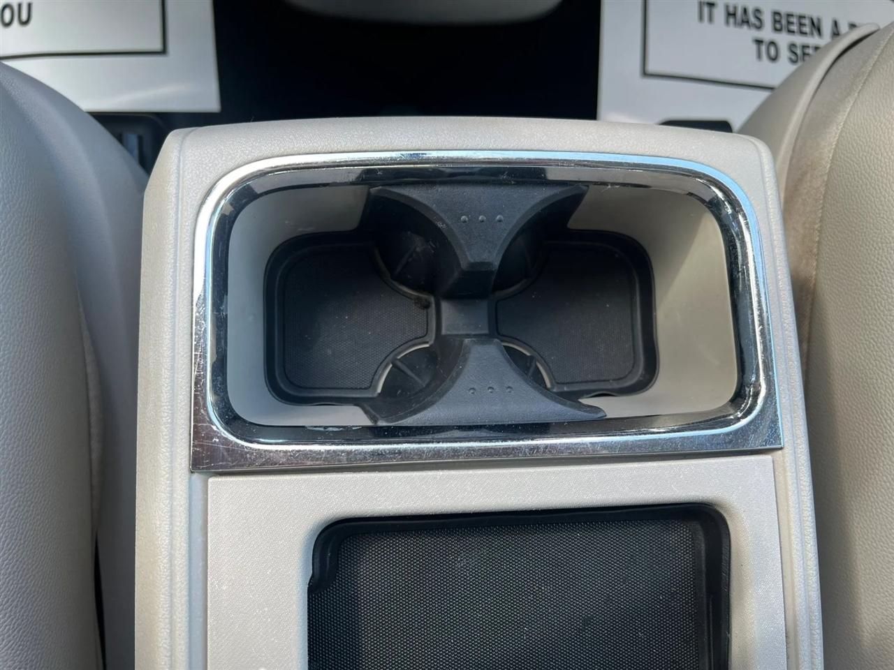 Chrysler Town & Country Touring-L 2013