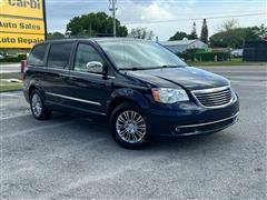 2013 Chrysler Town & Country 