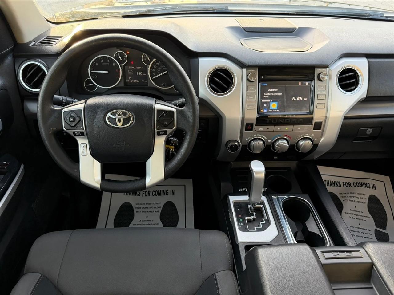 Toyota Tundra SR5 5.7L V8 FFV CrewMax 4WD 2017