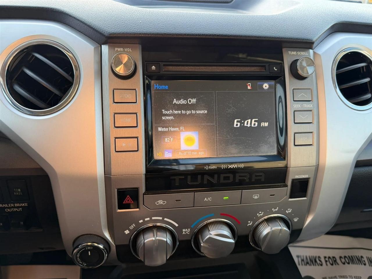 Toyota Tundra SR5 5.7L V8 FFV CrewMax 4WD 2017