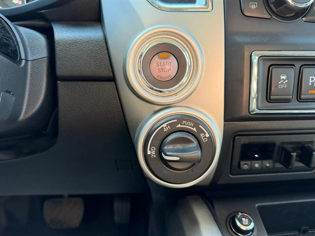Nissan Titan PRO-4X Crew Cab 4WD 2018