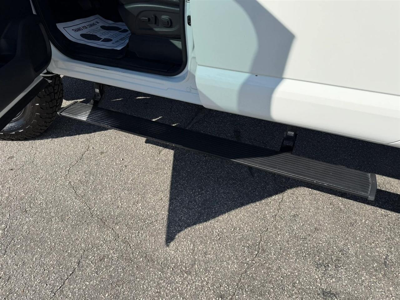 Nissan Titan PRO-4X Crew Cab 4WD 2018