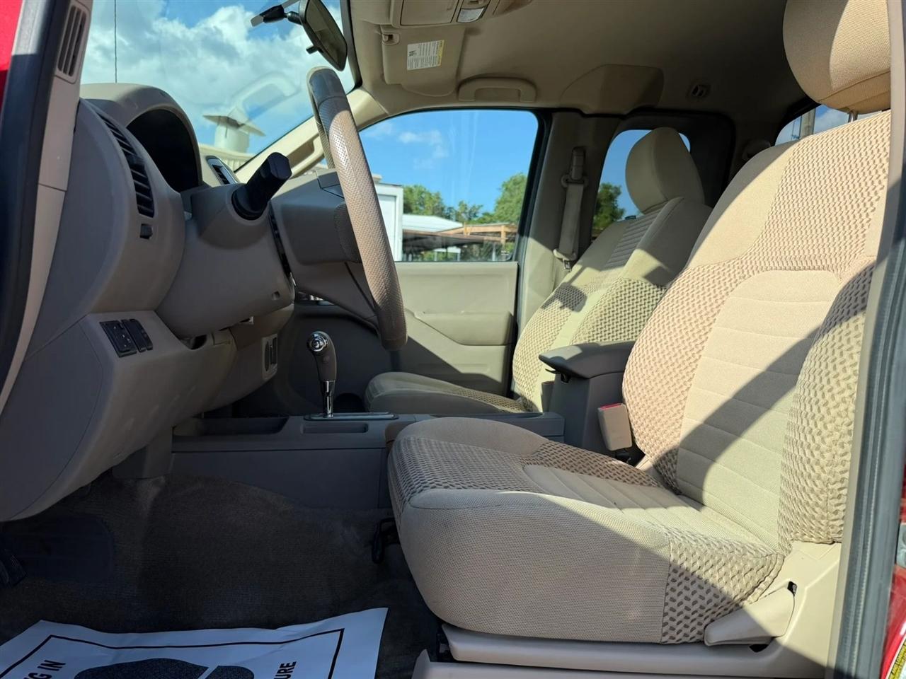 Nissan Frontier SV V6 King Cab 2WD 2015