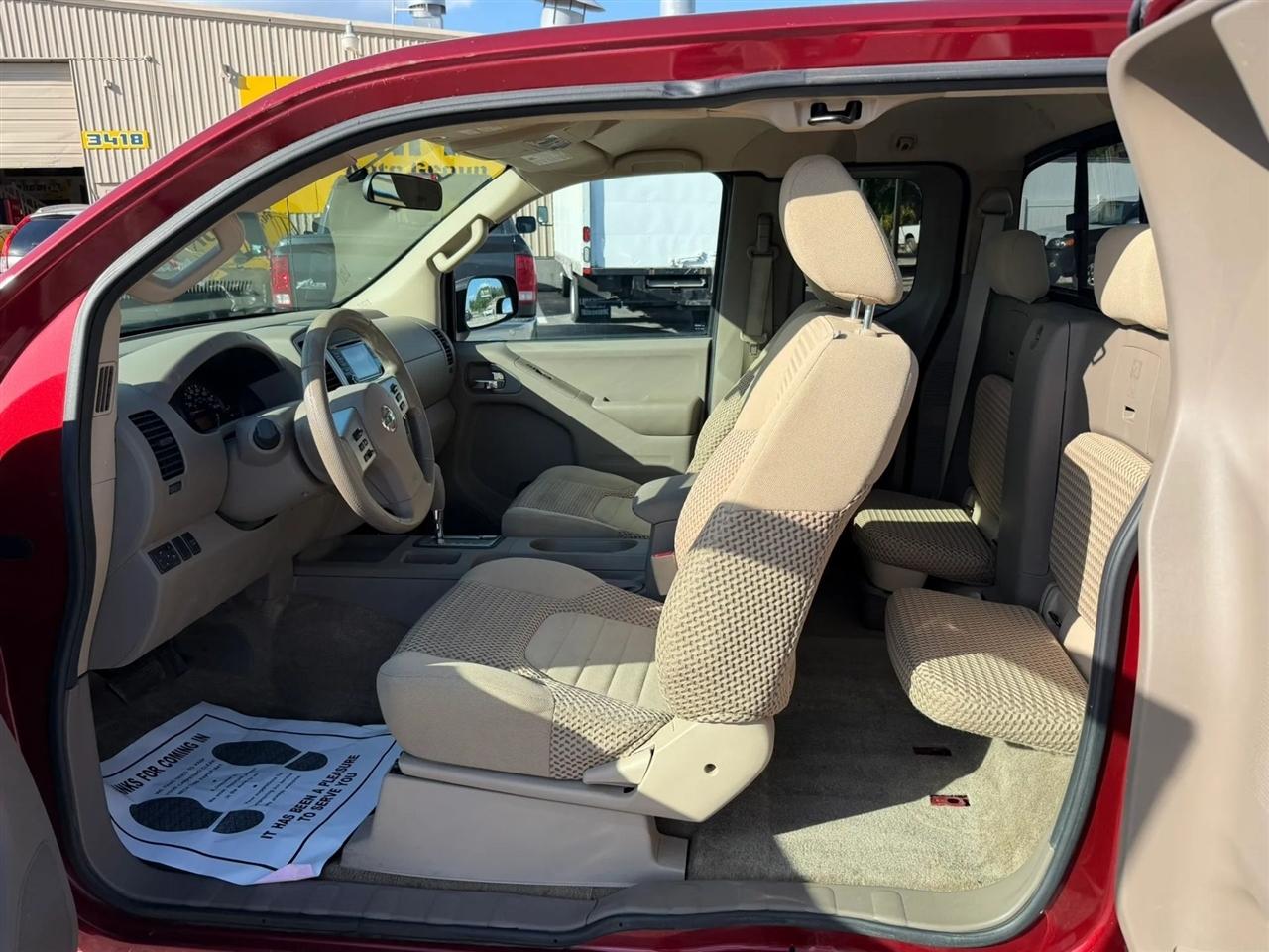 Nissan Frontier SV V6 King Cab 2WD 2015