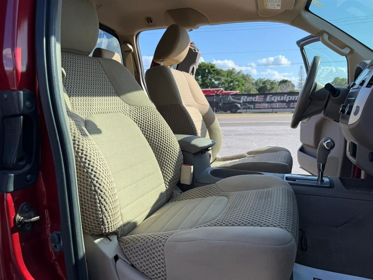 Nissan Frontier SV V6 King Cab 2WD 2015