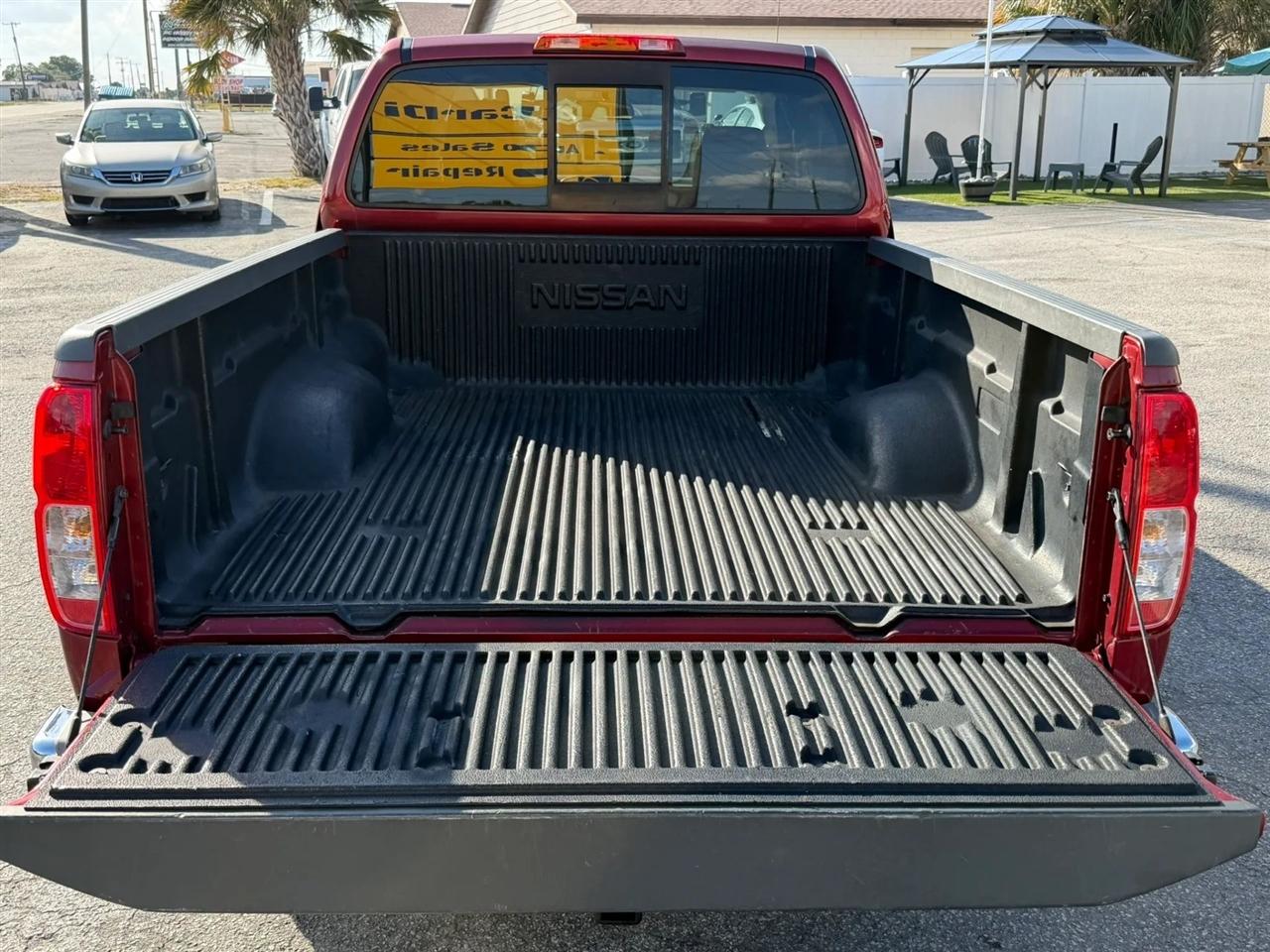 Nissan Frontier SV V6 King Cab 2WD 2015