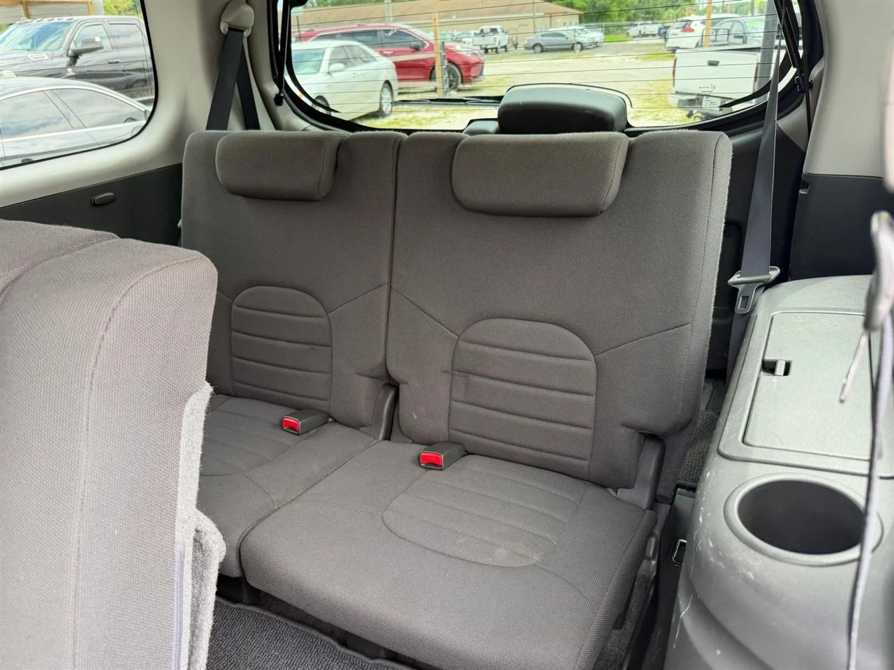 Nissan Pathfinder S 2WD 2012