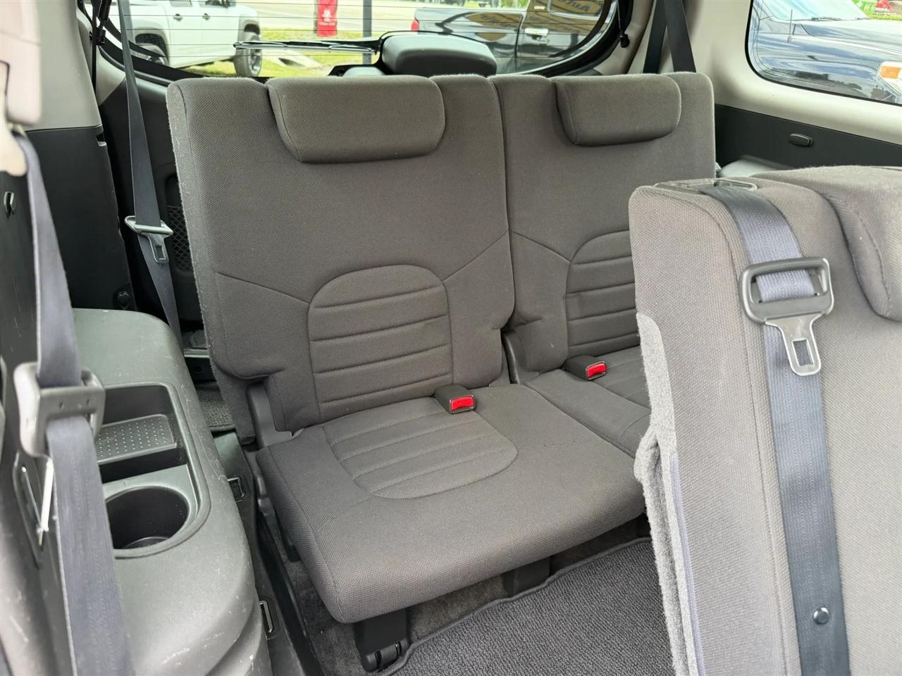 Nissan Pathfinder S 2WD 2012