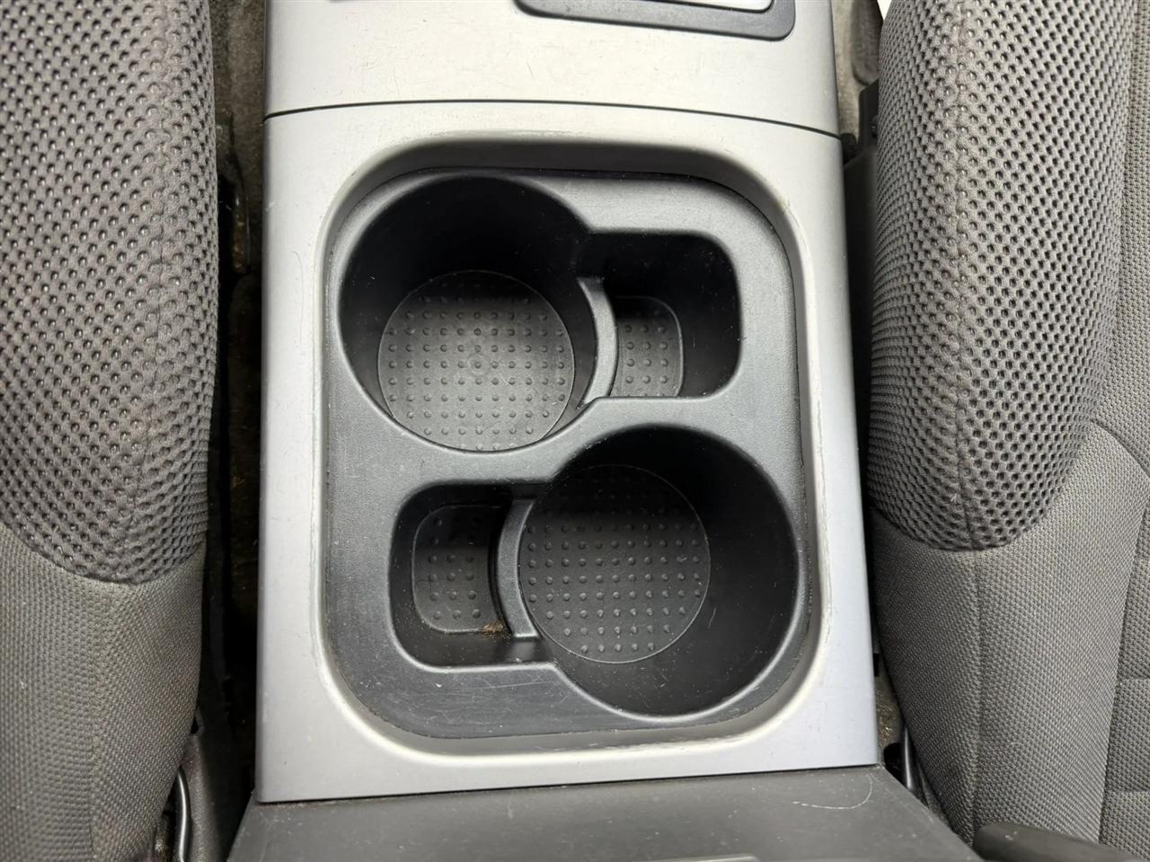 Nissan Pathfinder S 2WD 2012