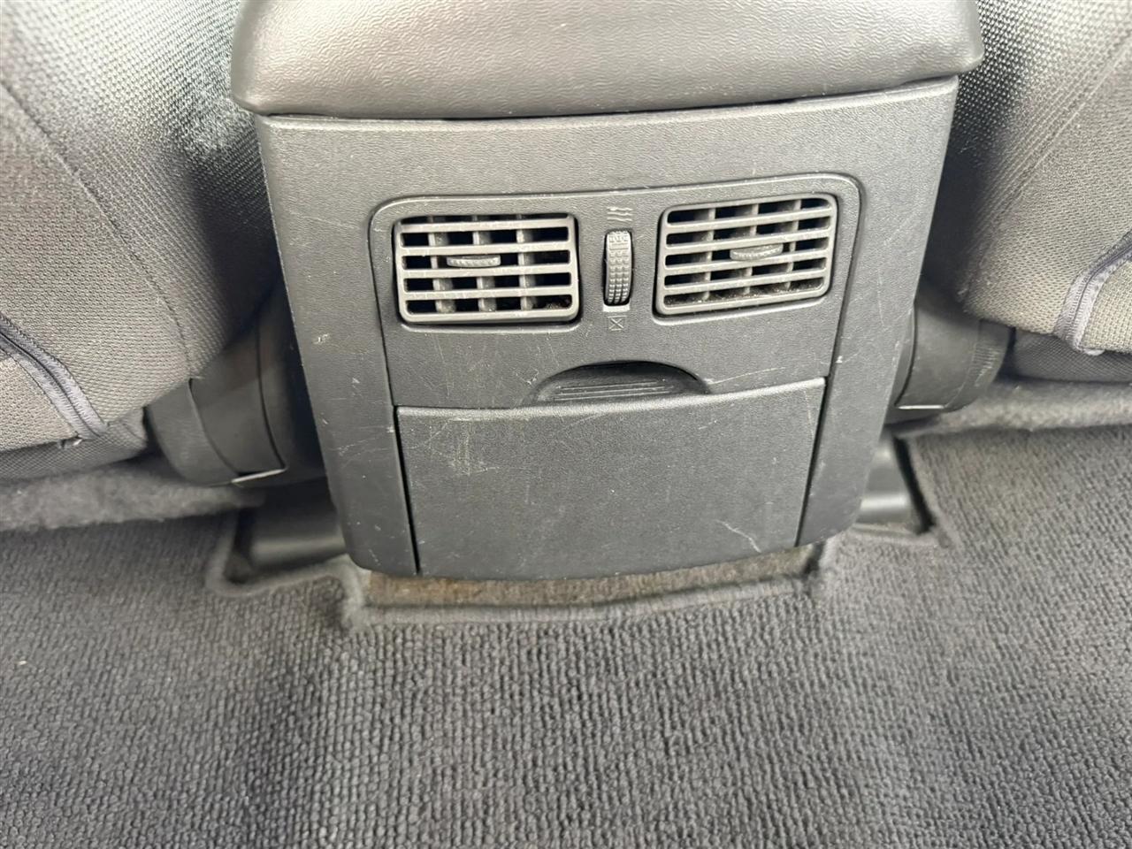 Nissan Pathfinder S 2WD 2012