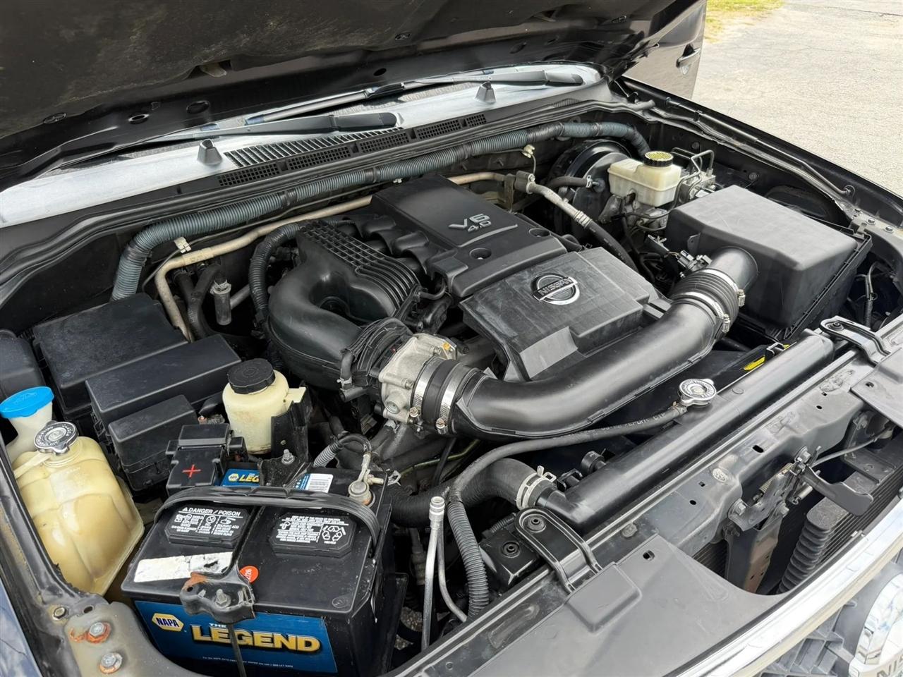 Nissan Pathfinder S 2WD 2012