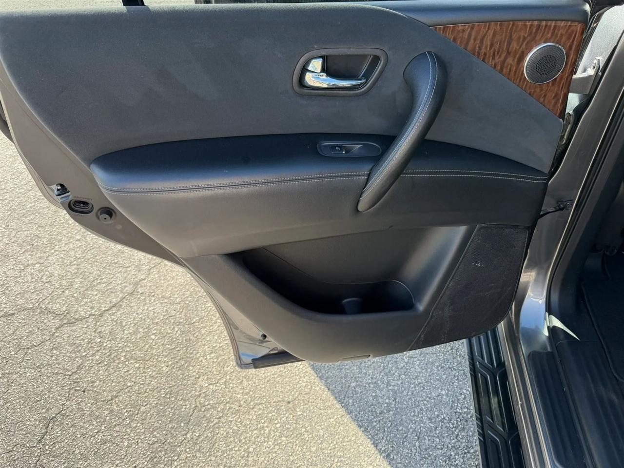 Nissan Armada SV 2WD 2017