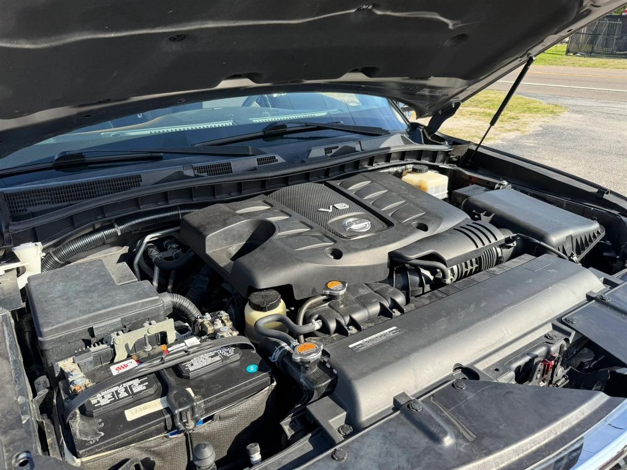 Nissan Armada SV 2WD 2017