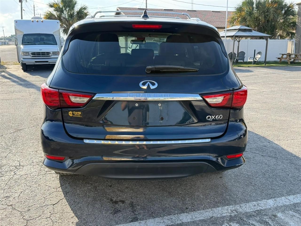 Infiniti QX60 Base FWD 2017