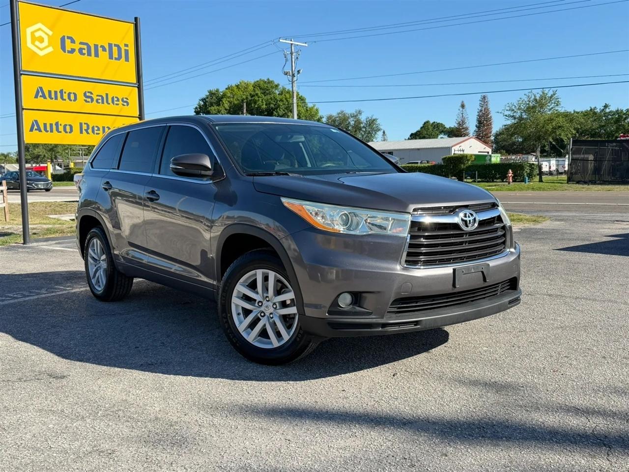 2014 Toyota Highlander LE FWD I4