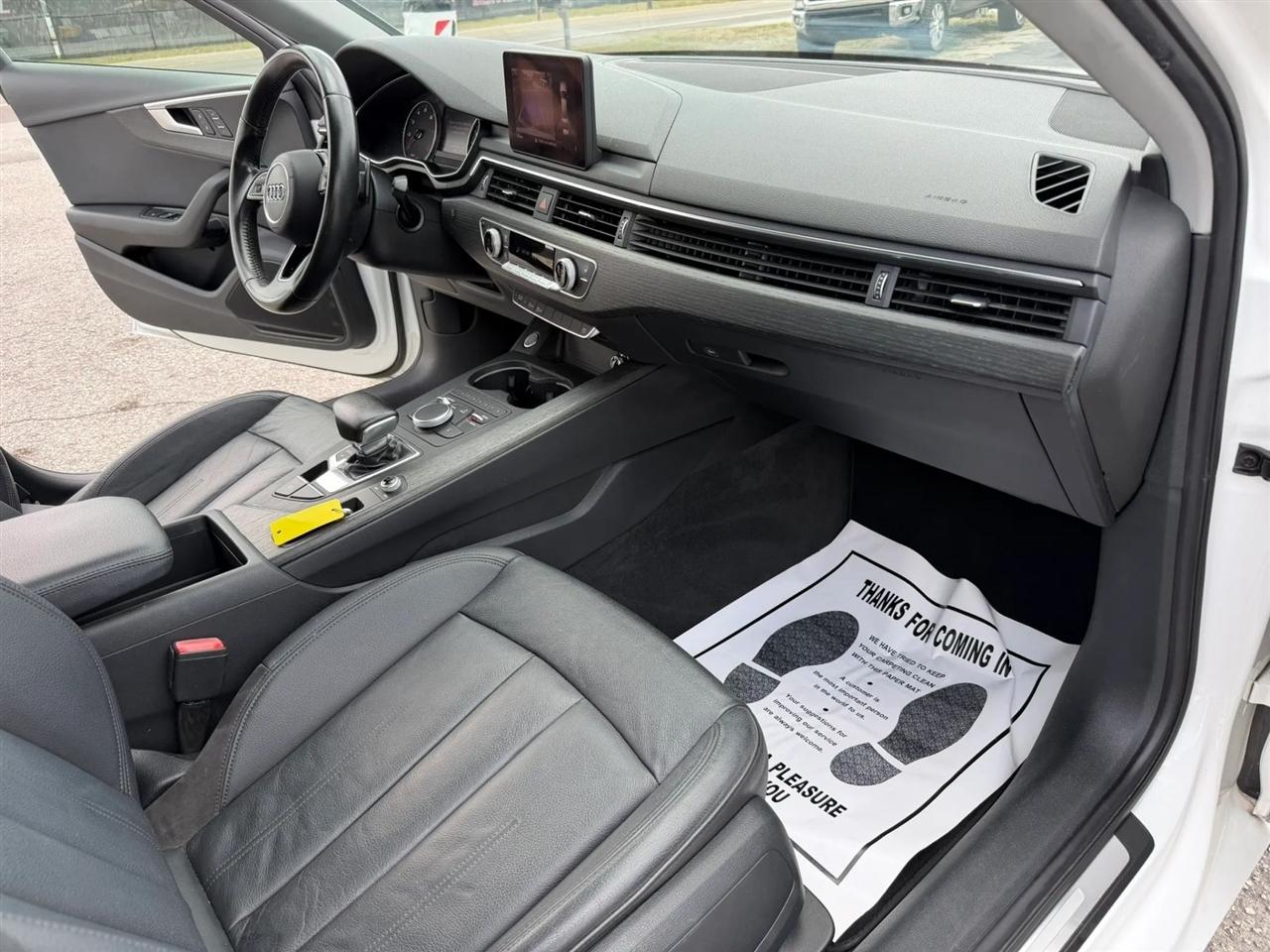 Audi A4 2.0T Premium Sedan 2017