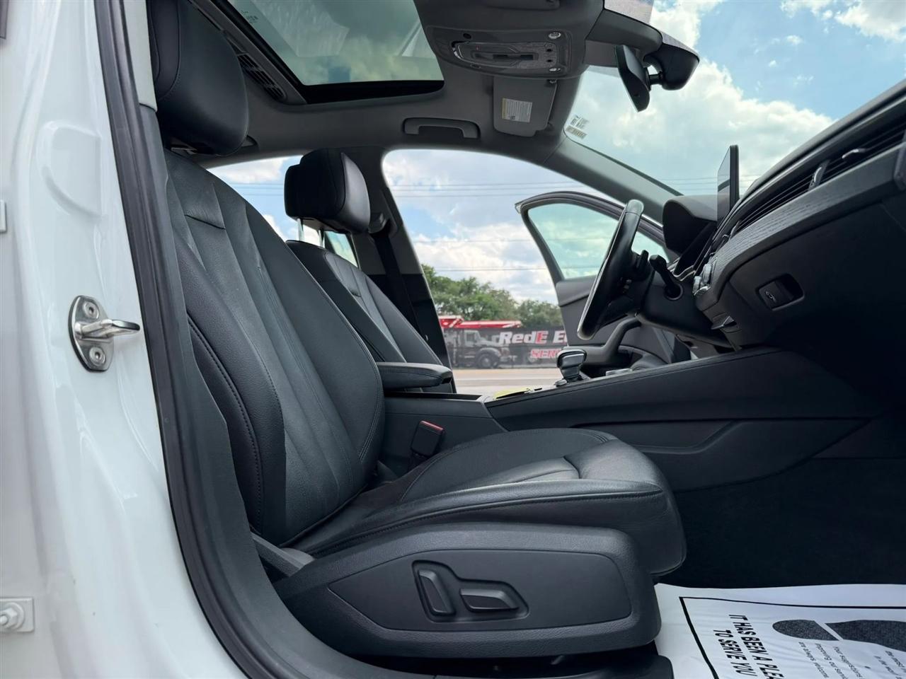 Audi A4 2.0T Premium Sedan 2017