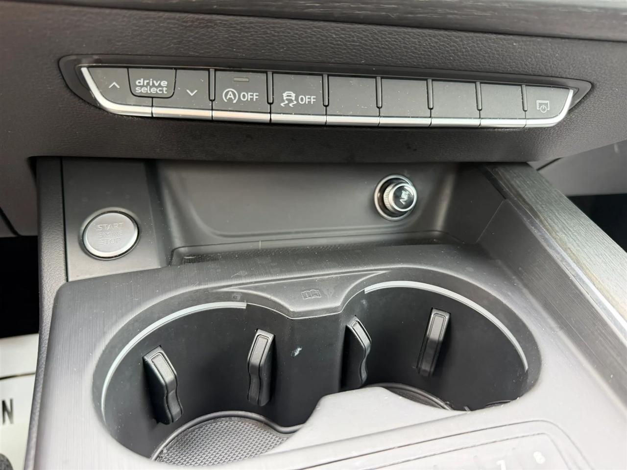 Audi A4 2.0T Premium Sedan 2017