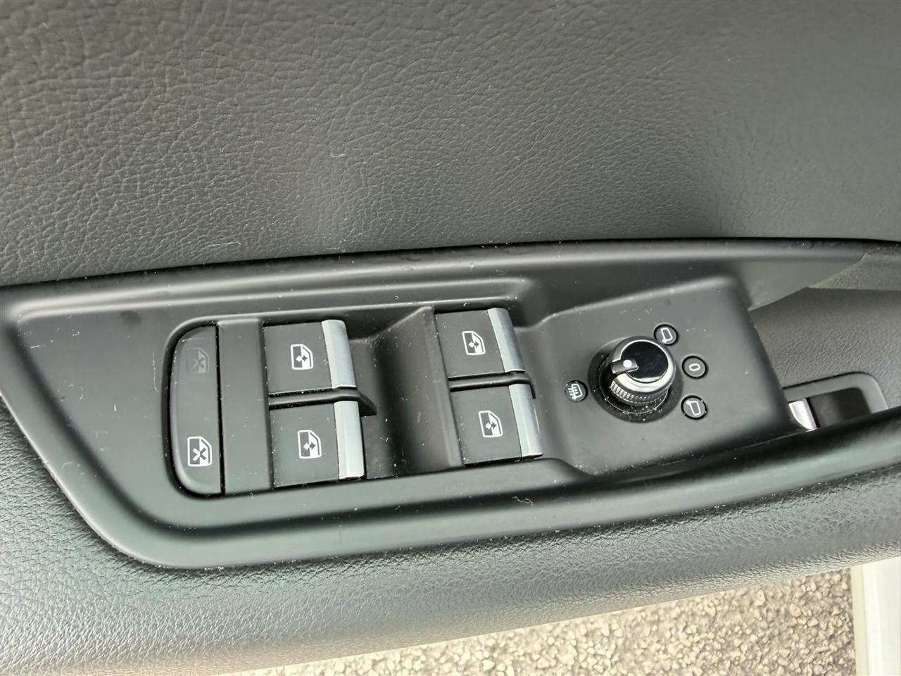 Audi A4 2.0T Premium Sedan 2017