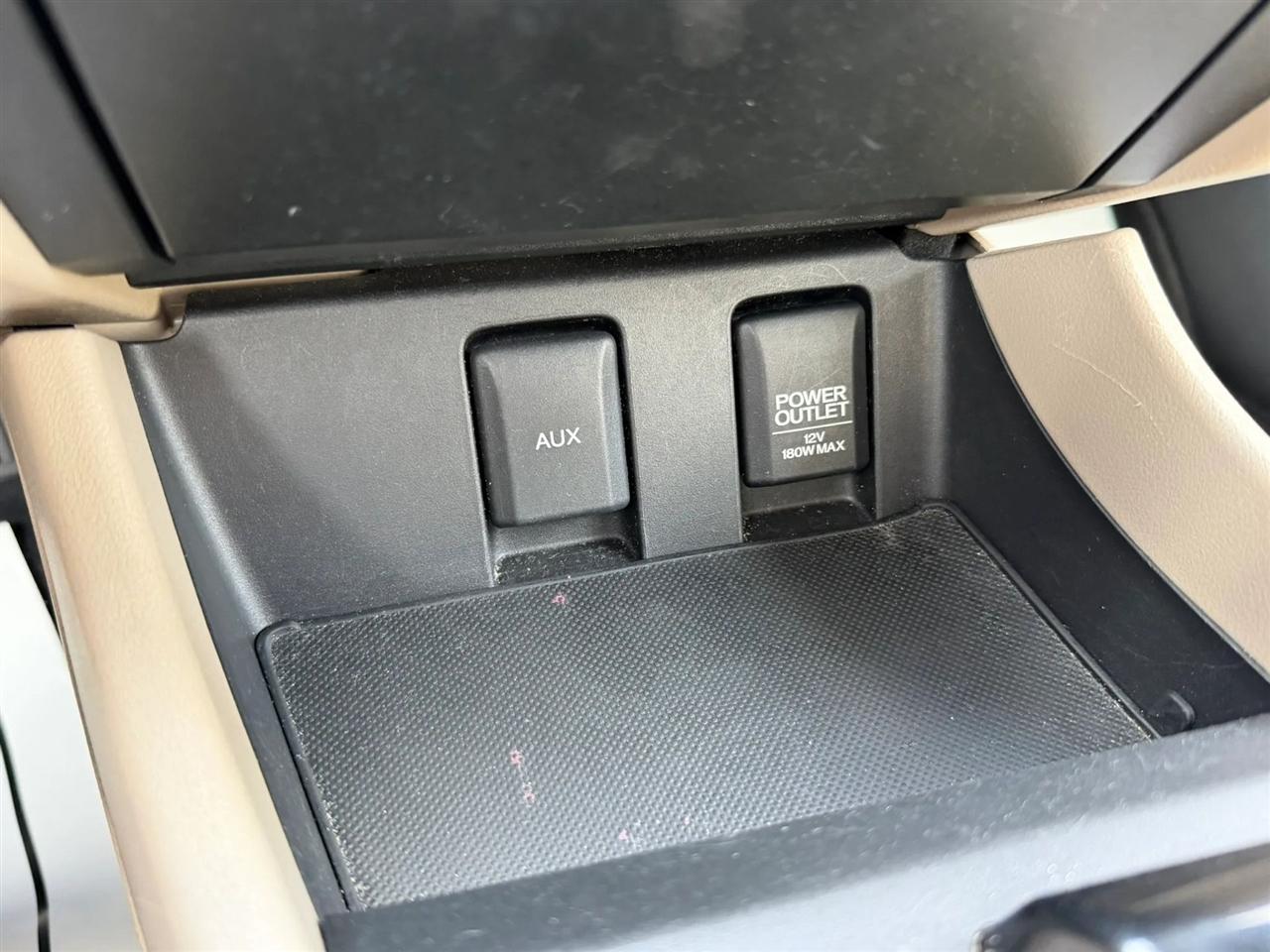Honda Civic Hybrid CVT AT-PZEV with Navigation 2013