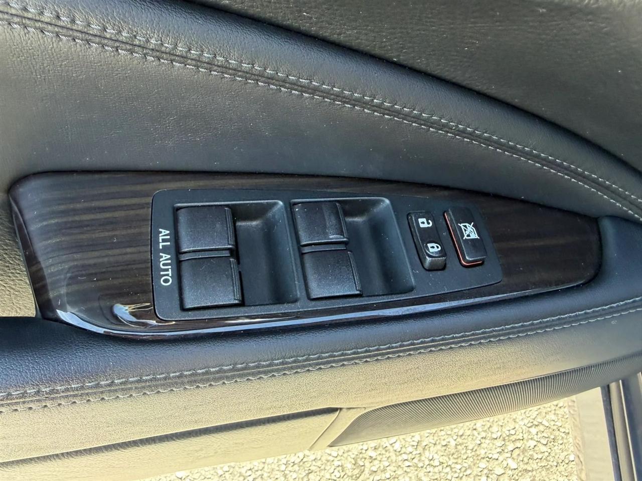 Lexus LS 460 Luxury Sedan 2013