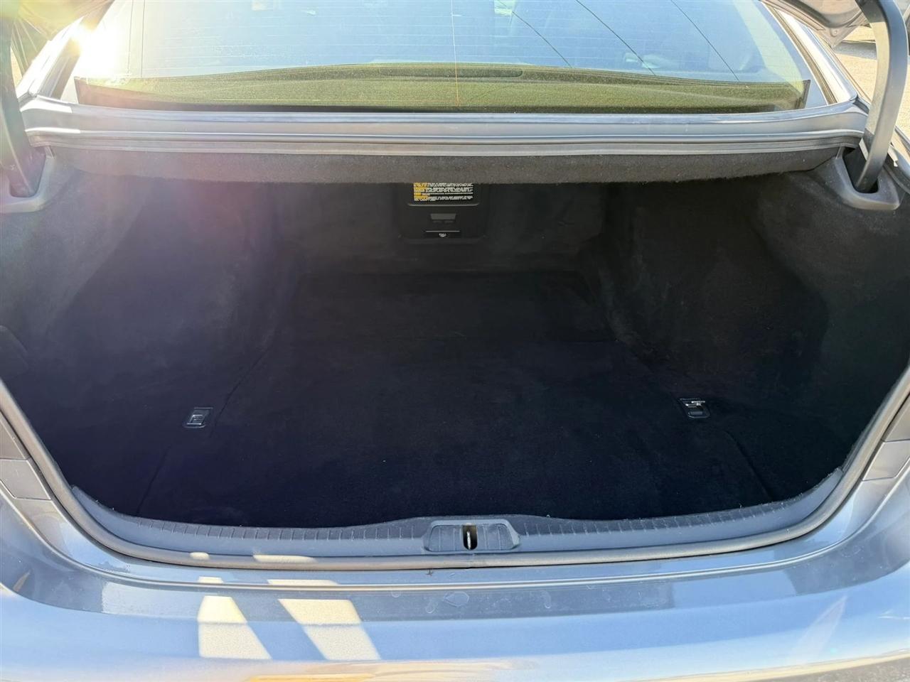 Lexus LS 460 Luxury Sedan 2013