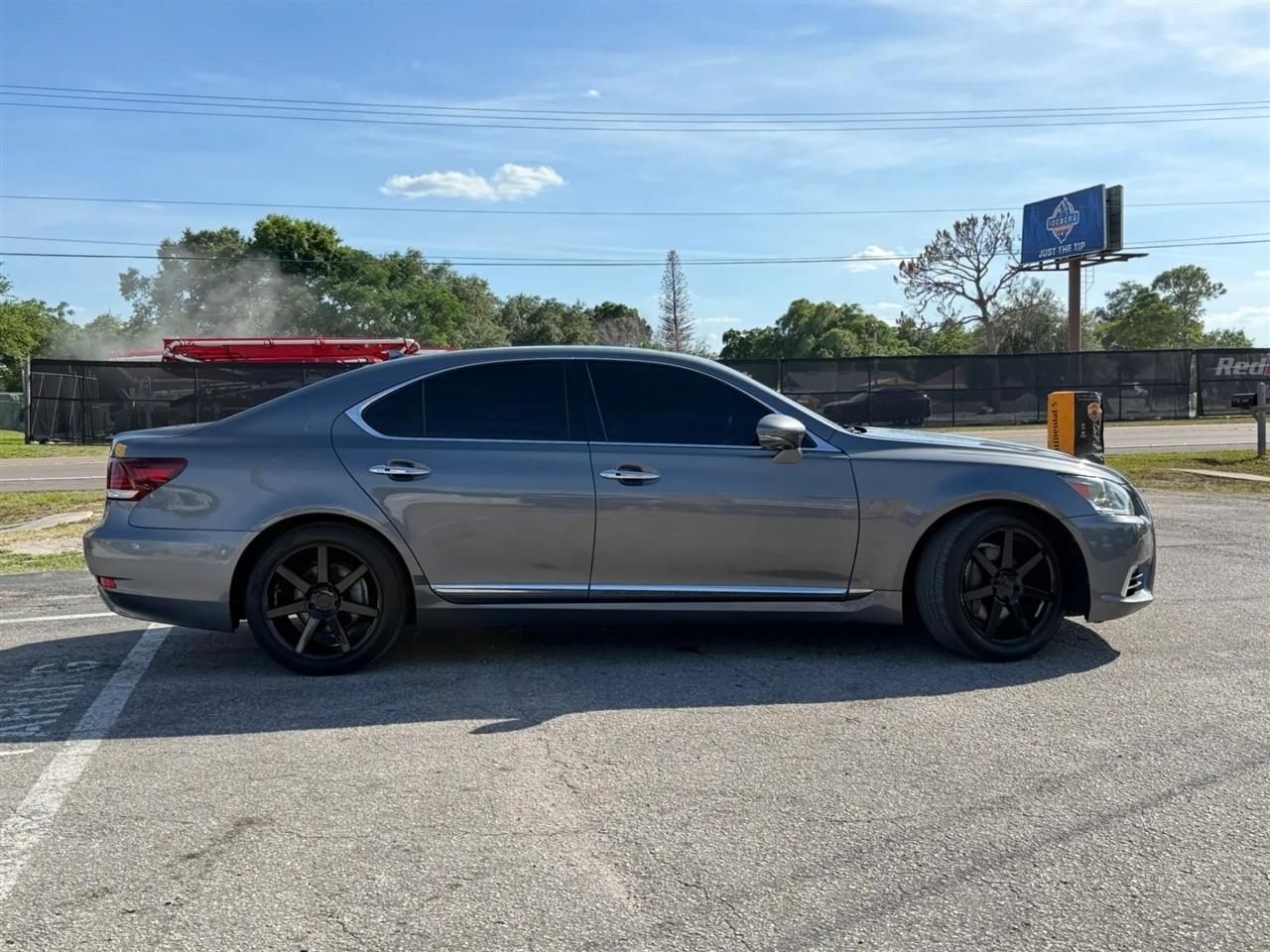 Lexus LS 460 Luxury Sedan 2013