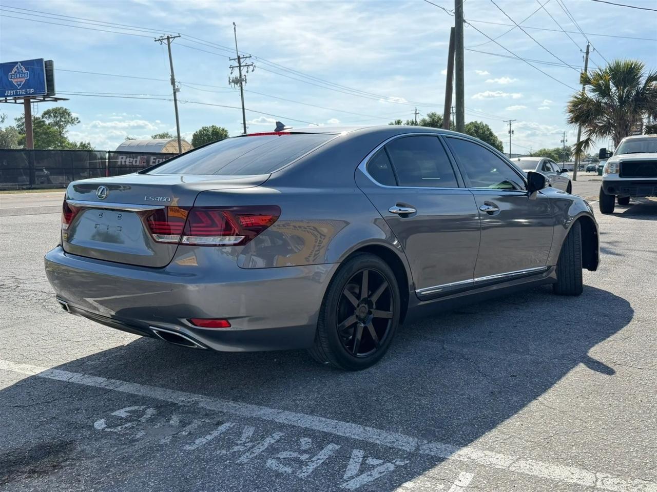 Lexus LS 460 Luxury Sedan 2013