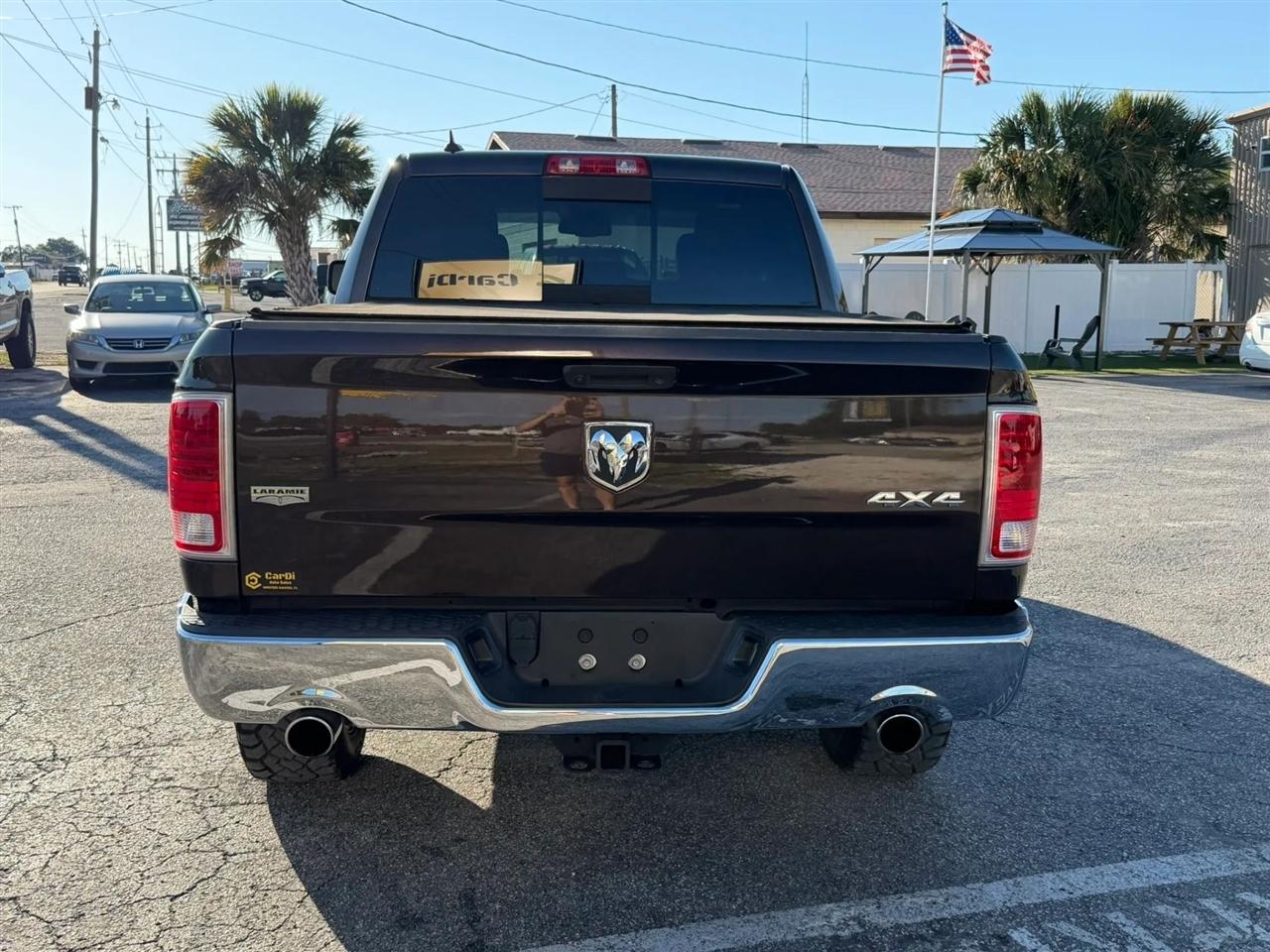 RAM 1500 Laramie Crew Cab SWB 4WD 2017