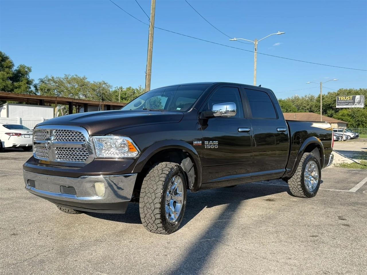 RAM 1500 Laramie Crew Cab SWB 4WD 2017