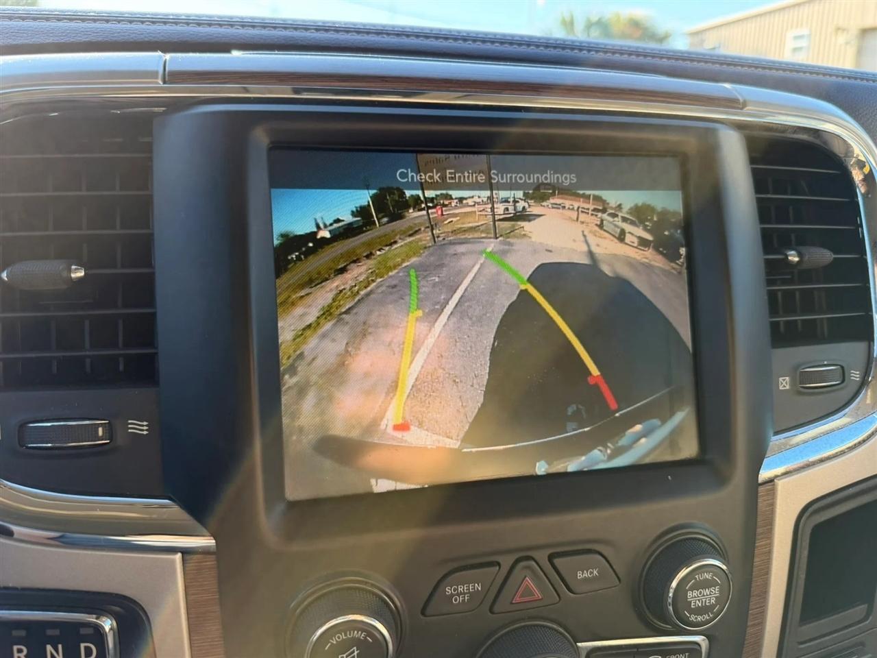 RAM 1500 Laramie Crew Cab SWB 4WD 2017