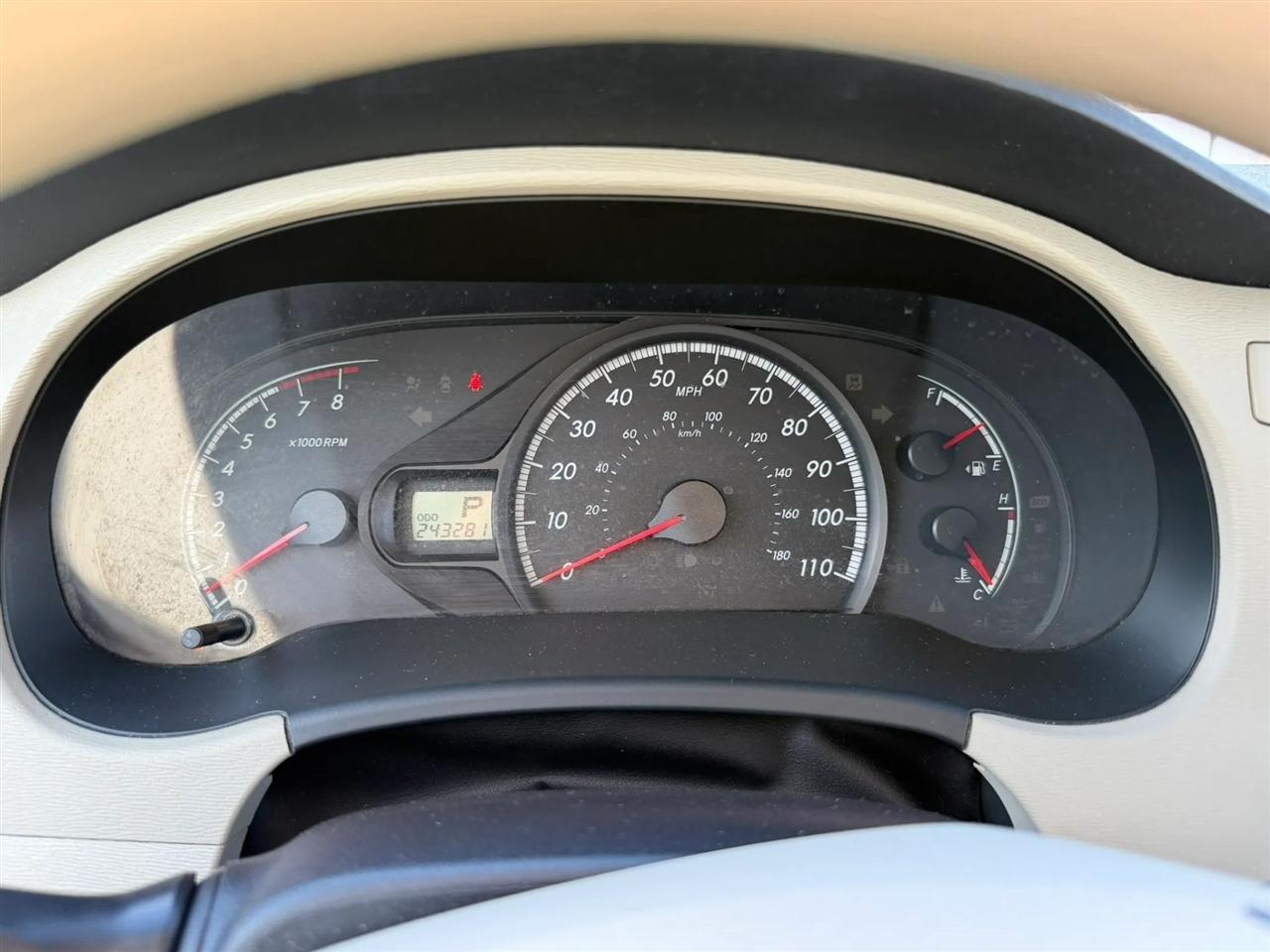 Toyota Sienna LE FWD 8-Passenger V6 2014