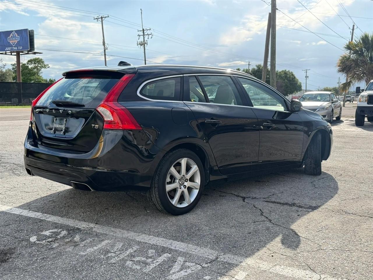 Volvo V60 T5 Premier FWD 2017
