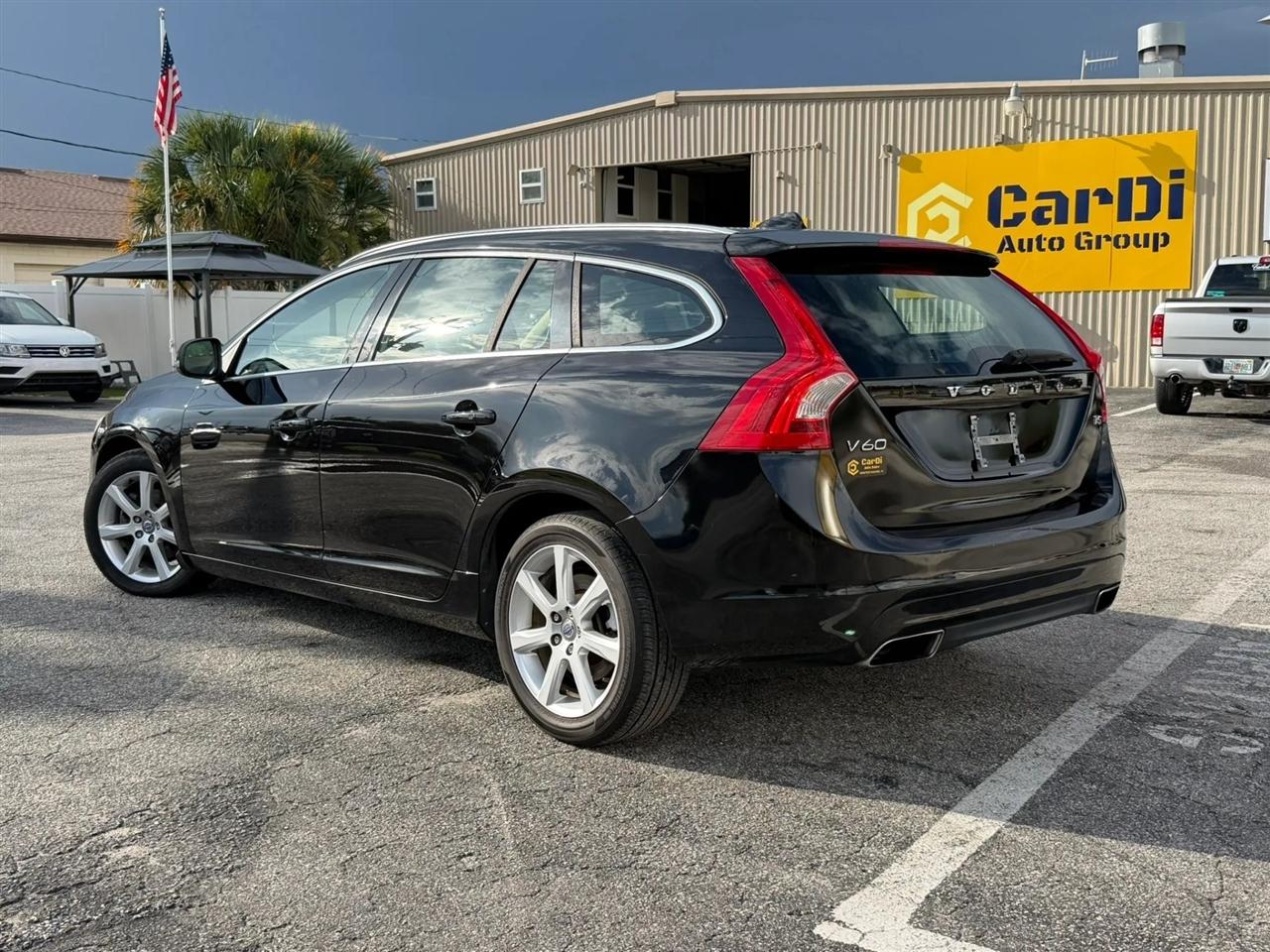 Volvo V60 T5 Premier FWD 2017