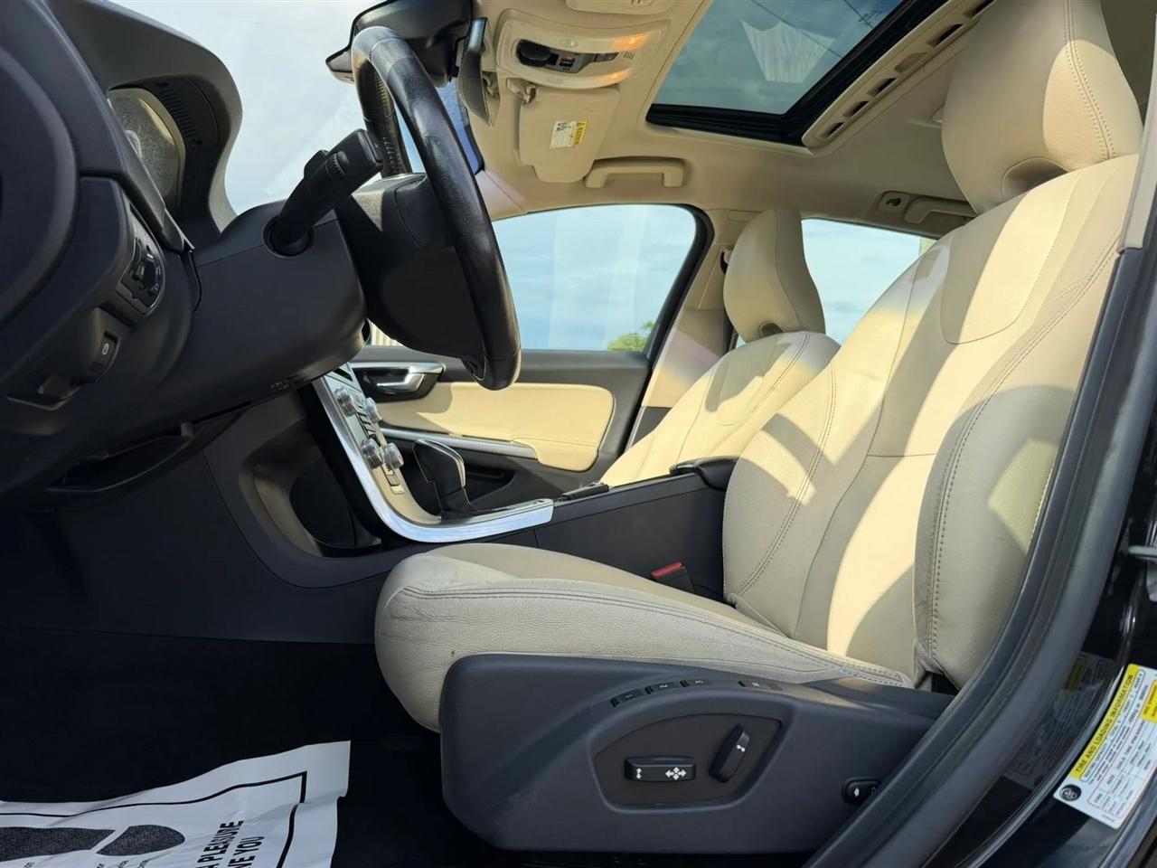Volvo V60 T5 Premier FWD 2017