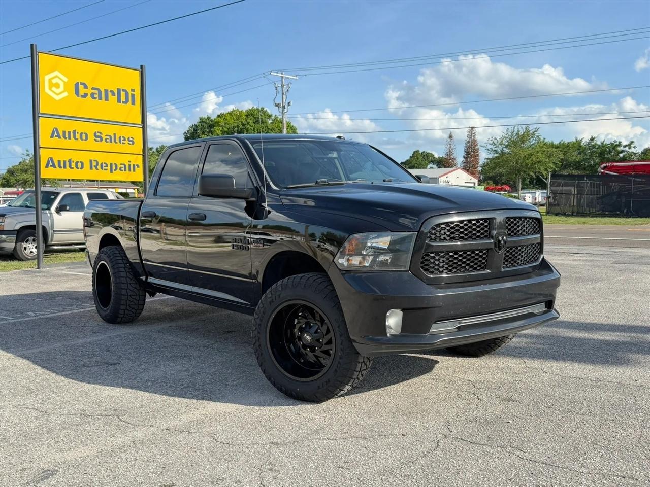 RAM 1500 Tradesman Crew Cab SWB 2WD 2015