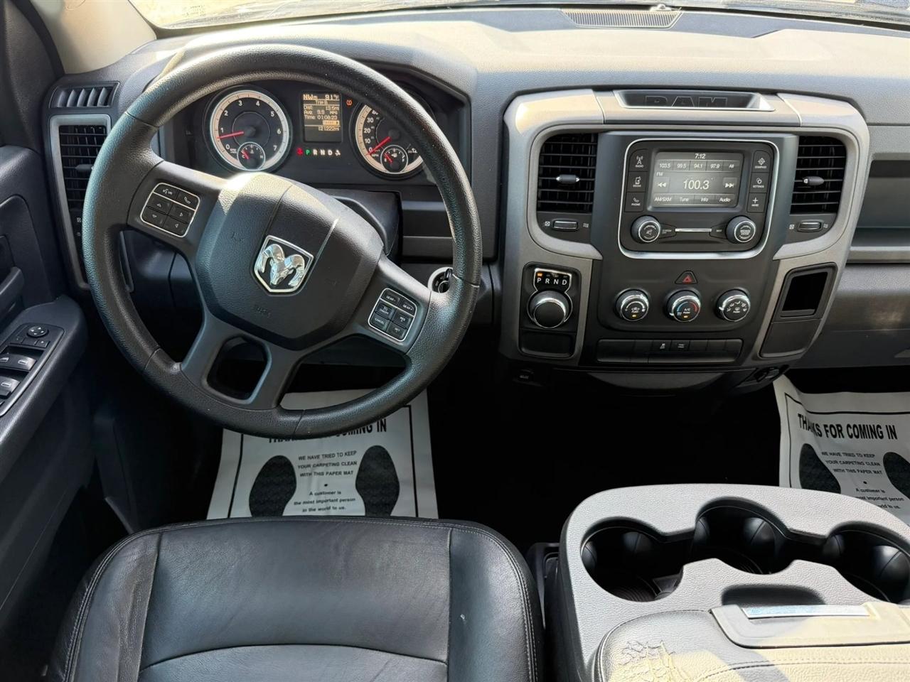 RAM 1500 Tradesman Crew Cab SWB 2WD 2015