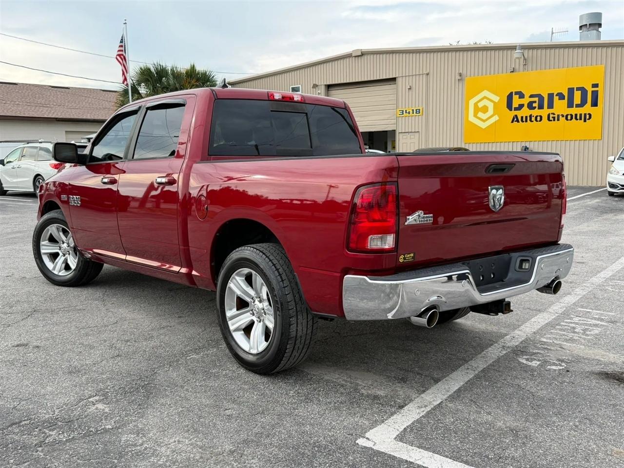 RAM 1500 SLT Crew Cab SWB 2WD 2014