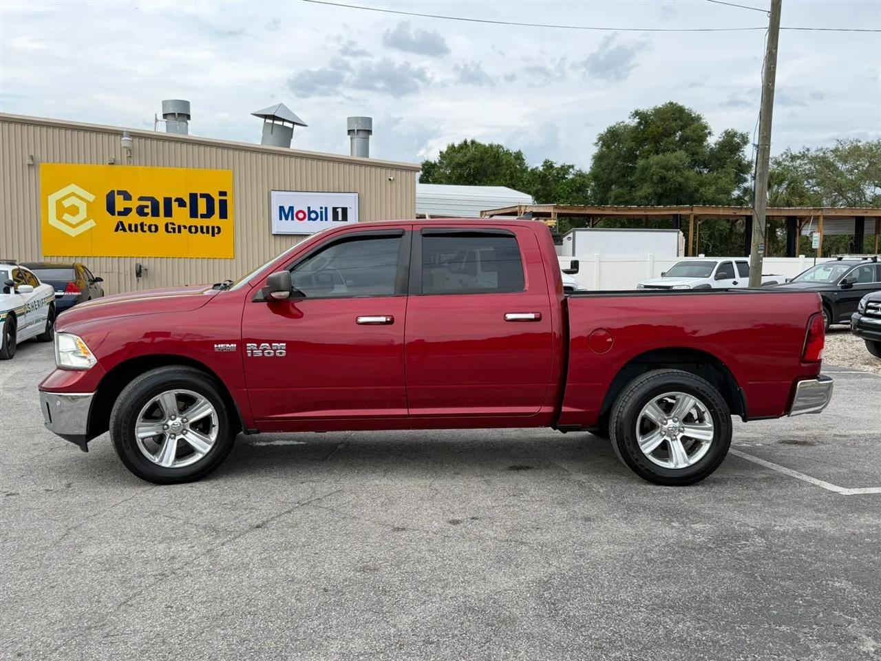 RAM 1500 SLT Crew Cab SWB 2WD 2014