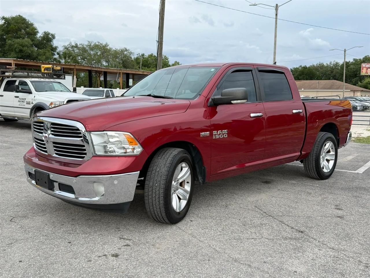 RAM 1500 SLT Crew Cab SWB 2WD 2014