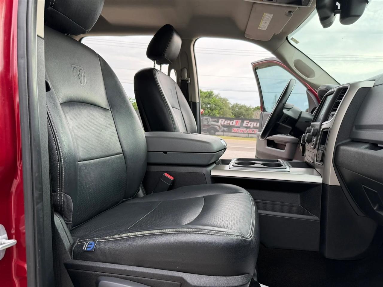 RAM 1500 SLT Crew Cab SWB 2WD 2014