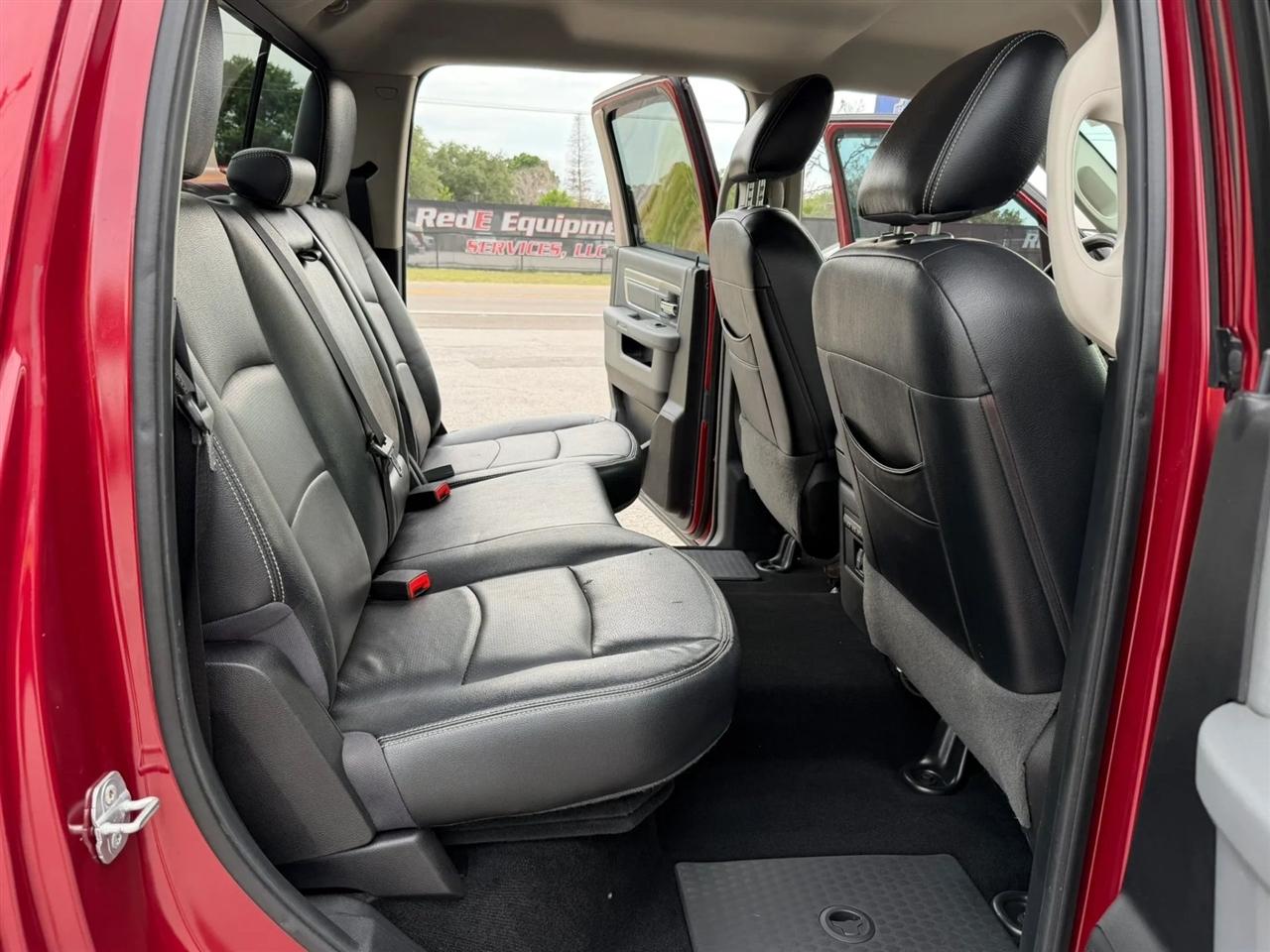 RAM 1500 SLT Crew Cab SWB 2WD 2014
