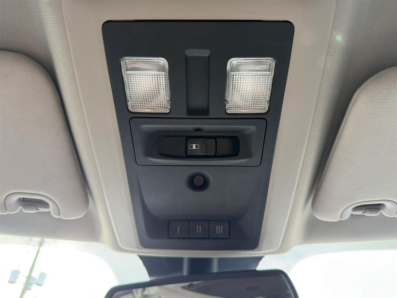 RAM 1500 SLT Crew Cab SWB 2WD 2014