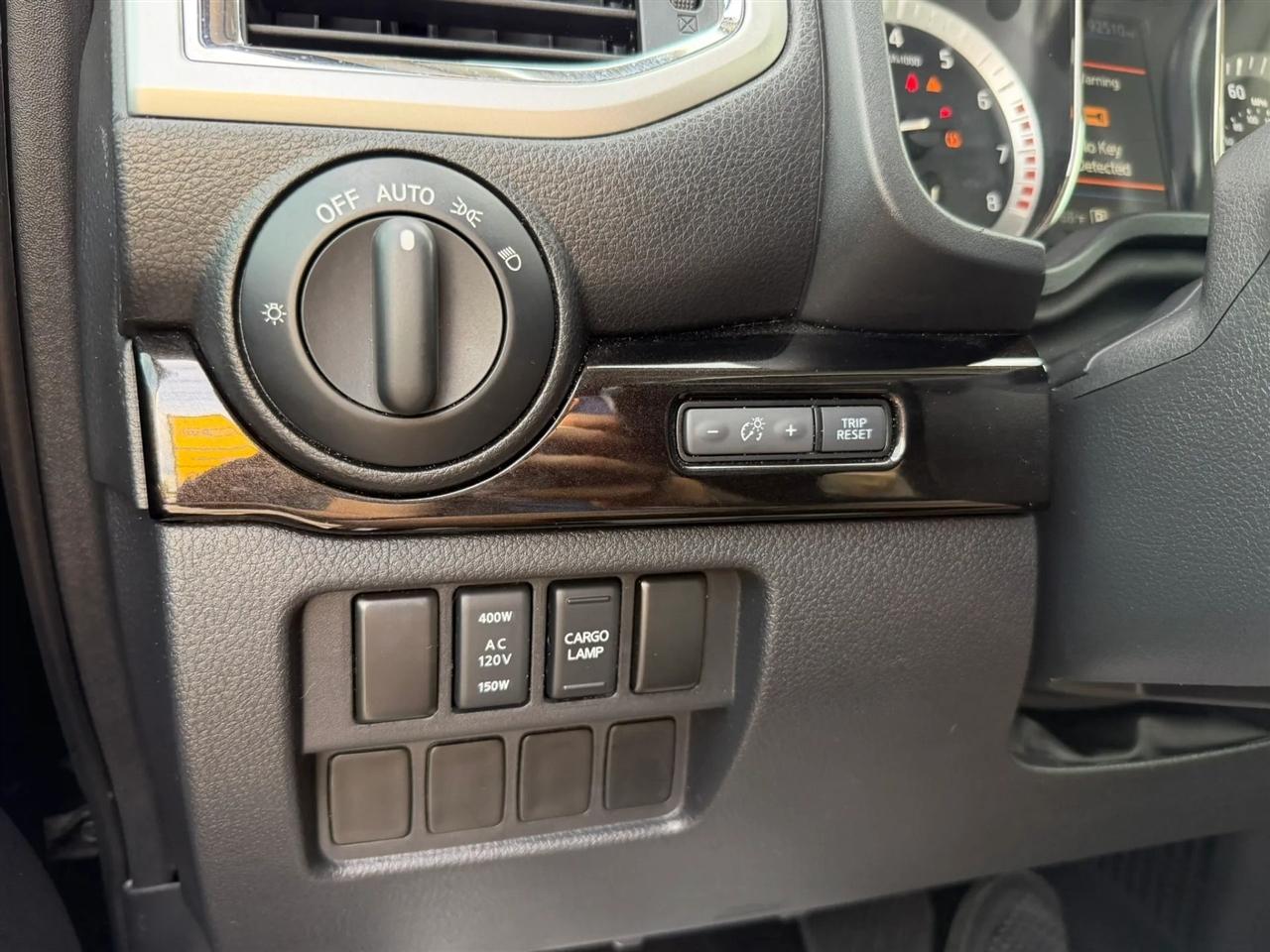 Nissan Titan SV Crew Cab 2WD 2019
