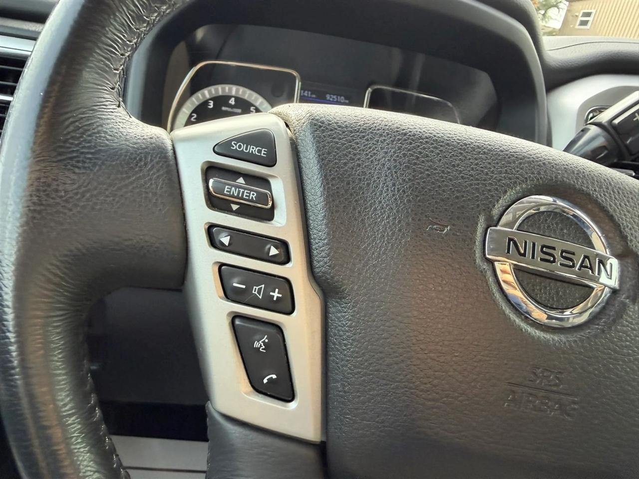 Nissan Titan SV Crew Cab 2WD 2019