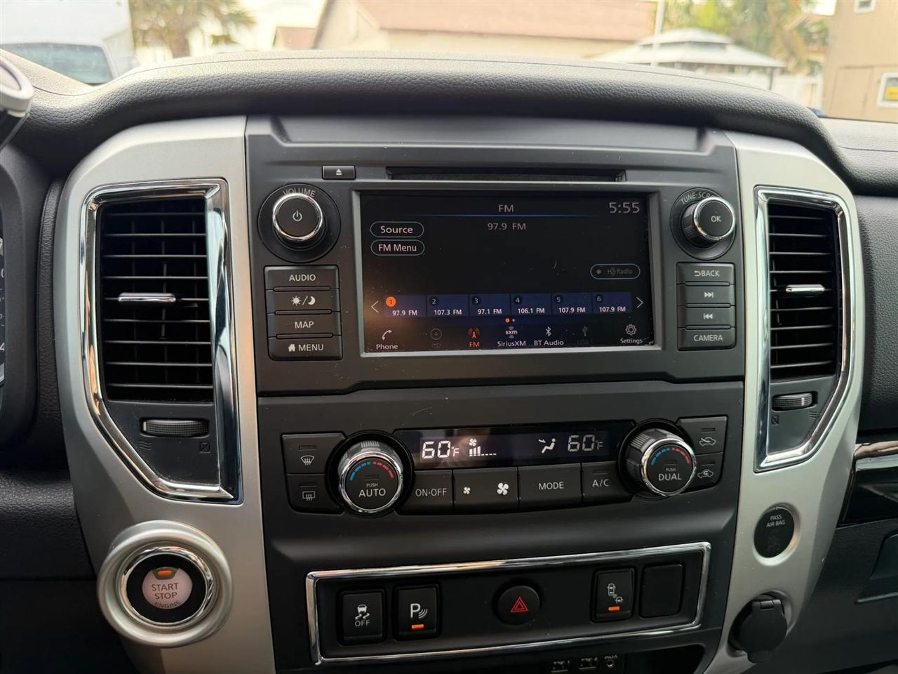 Nissan Titan SV Crew Cab 2WD 2019