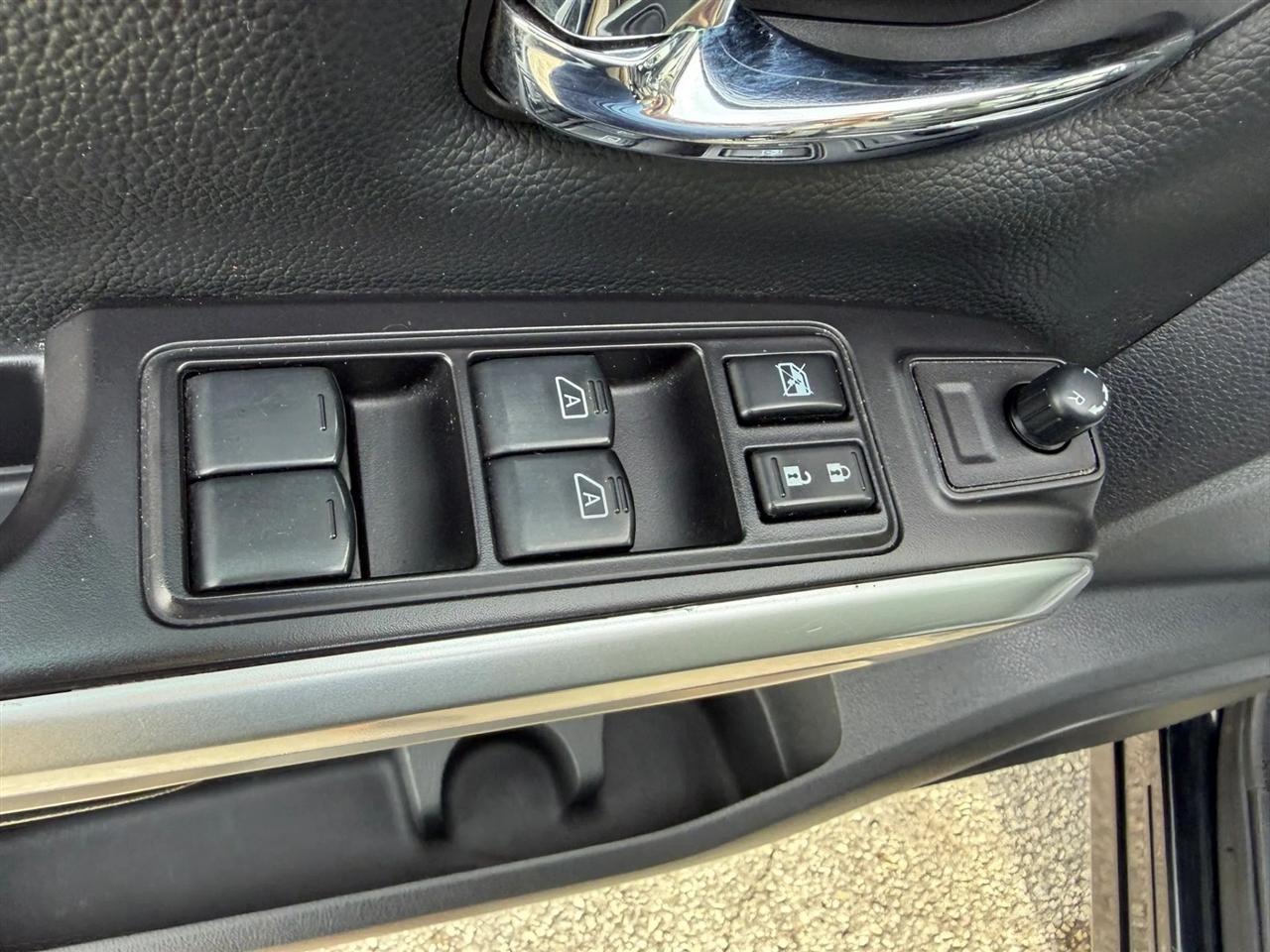 Nissan Titan SV Crew Cab 2WD 2019